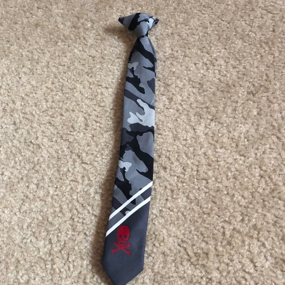 BOYS - 👔 Clip On Tie💀